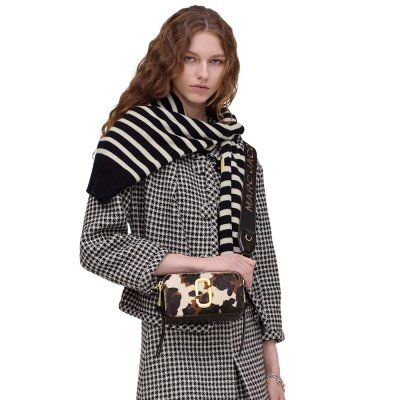 THE COW HAIRCALF SNAPSHOT